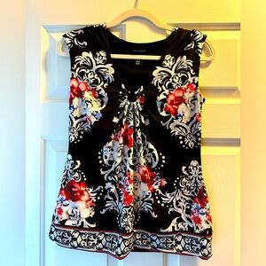 White House Black Market size small top